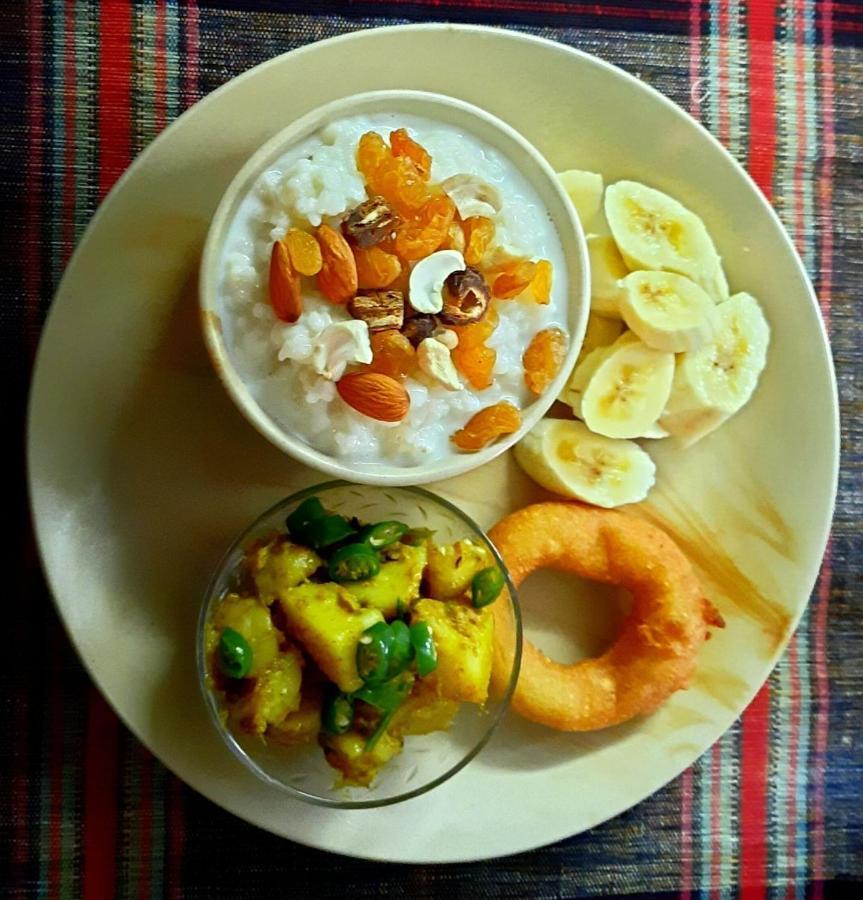 Pradhan House - Home Stay With Garden Bhatgoan Exteriör bild