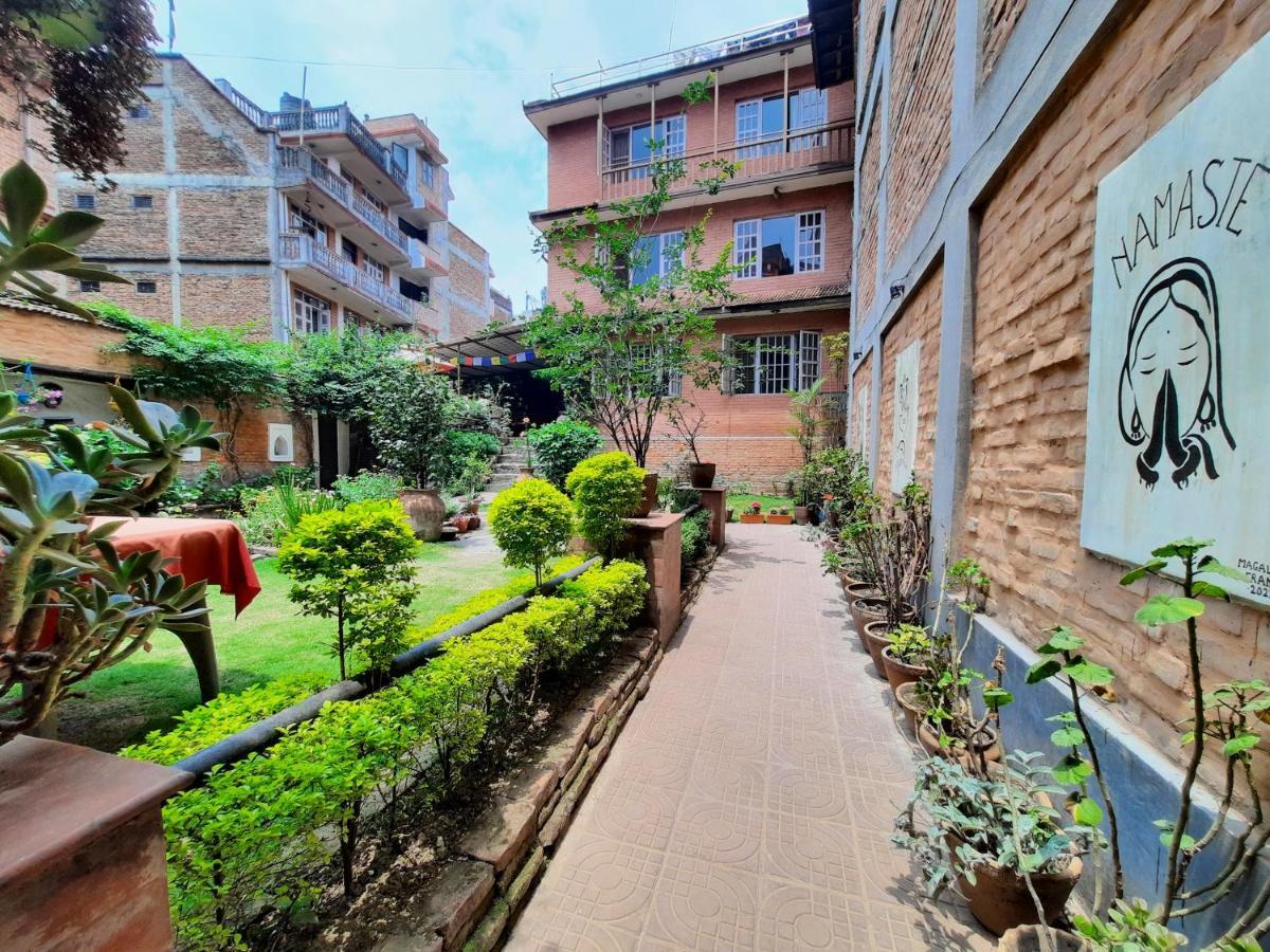 Pradhan House - Home Stay With Garden Bhatgoan Exteriör bild