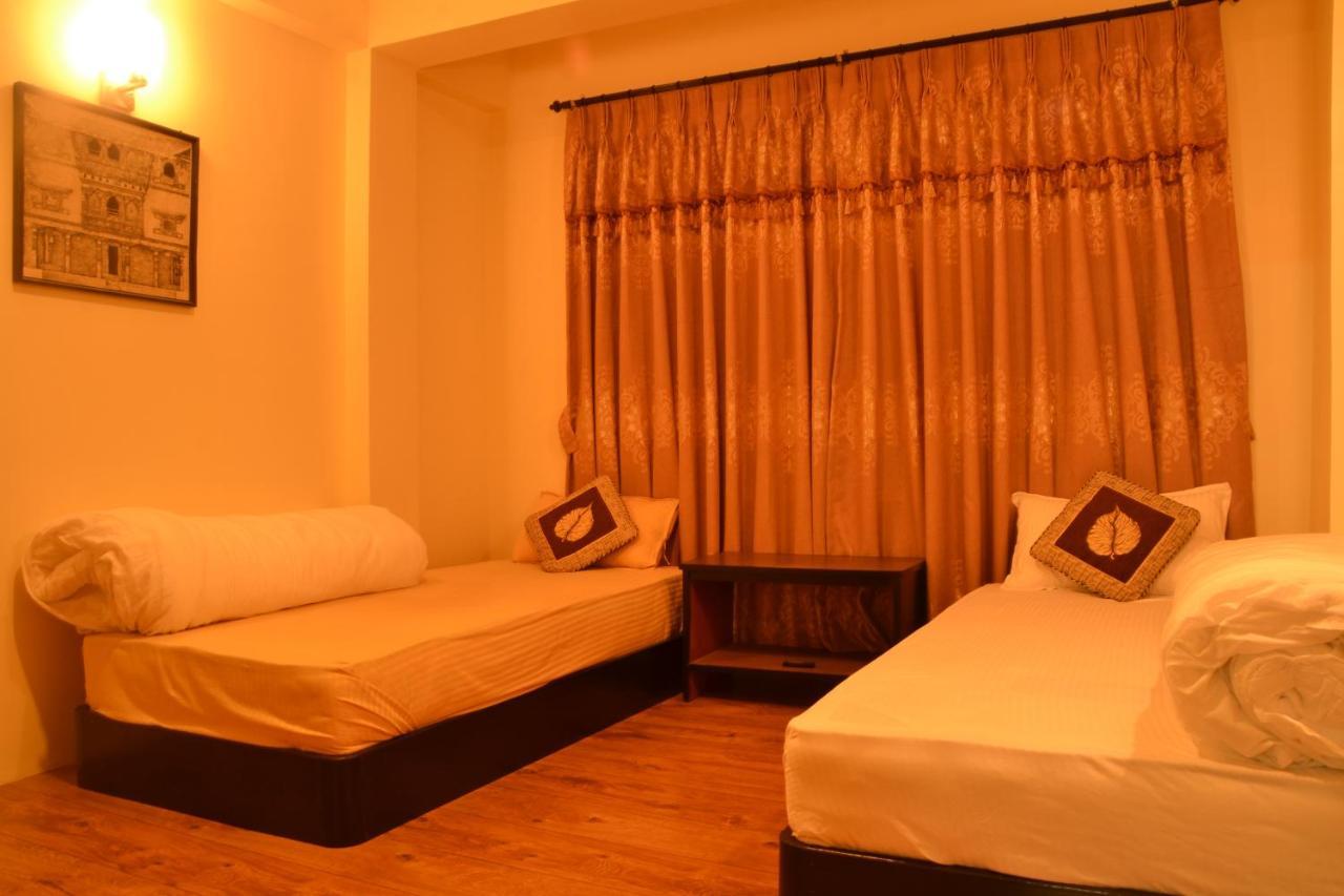 Pradhan House - Home Stay With Garden Bhatgoan Exteriör bild