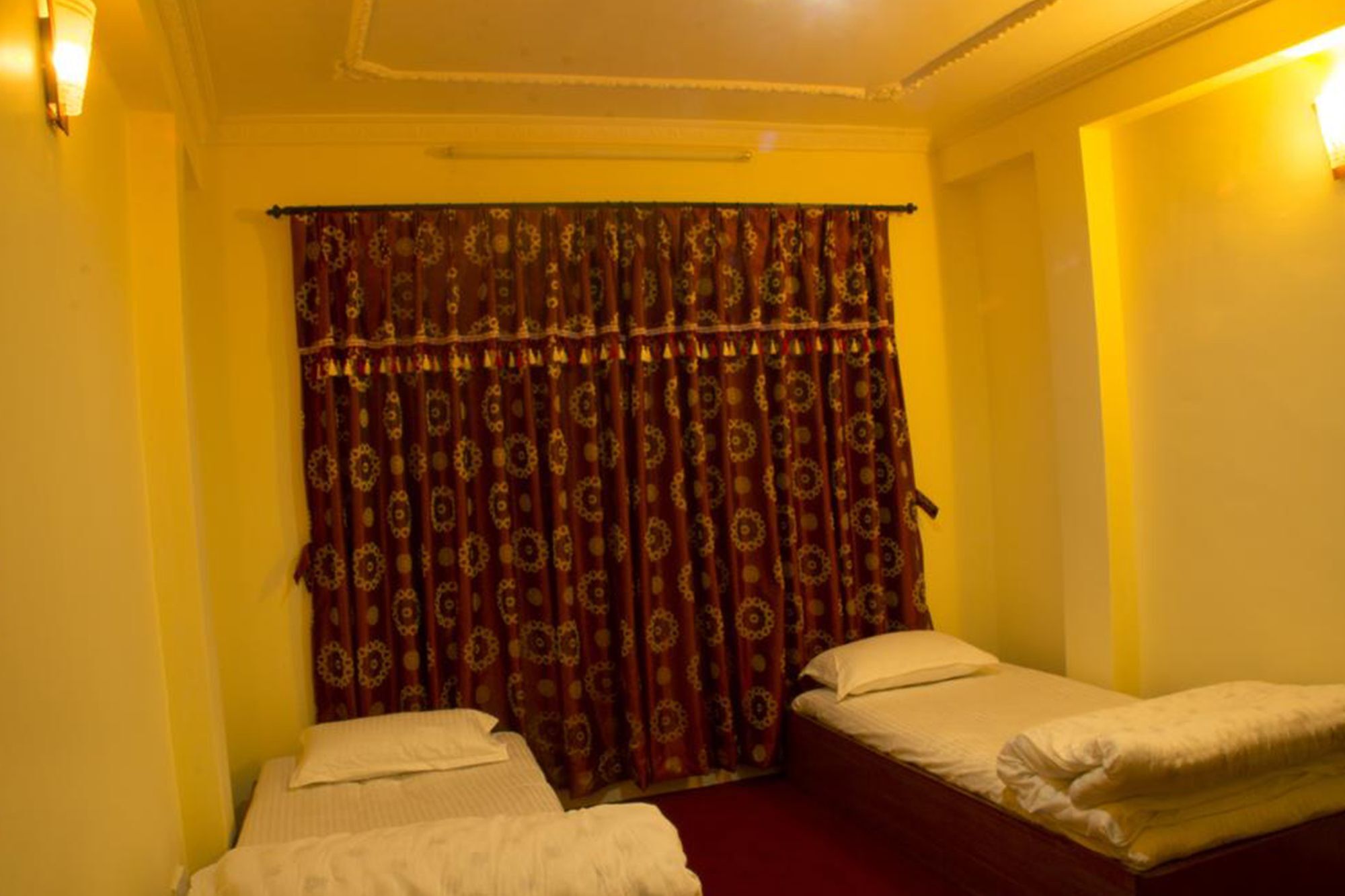 Pradhan House - Home Stay With Garden Bhatgoan Exteriör bild